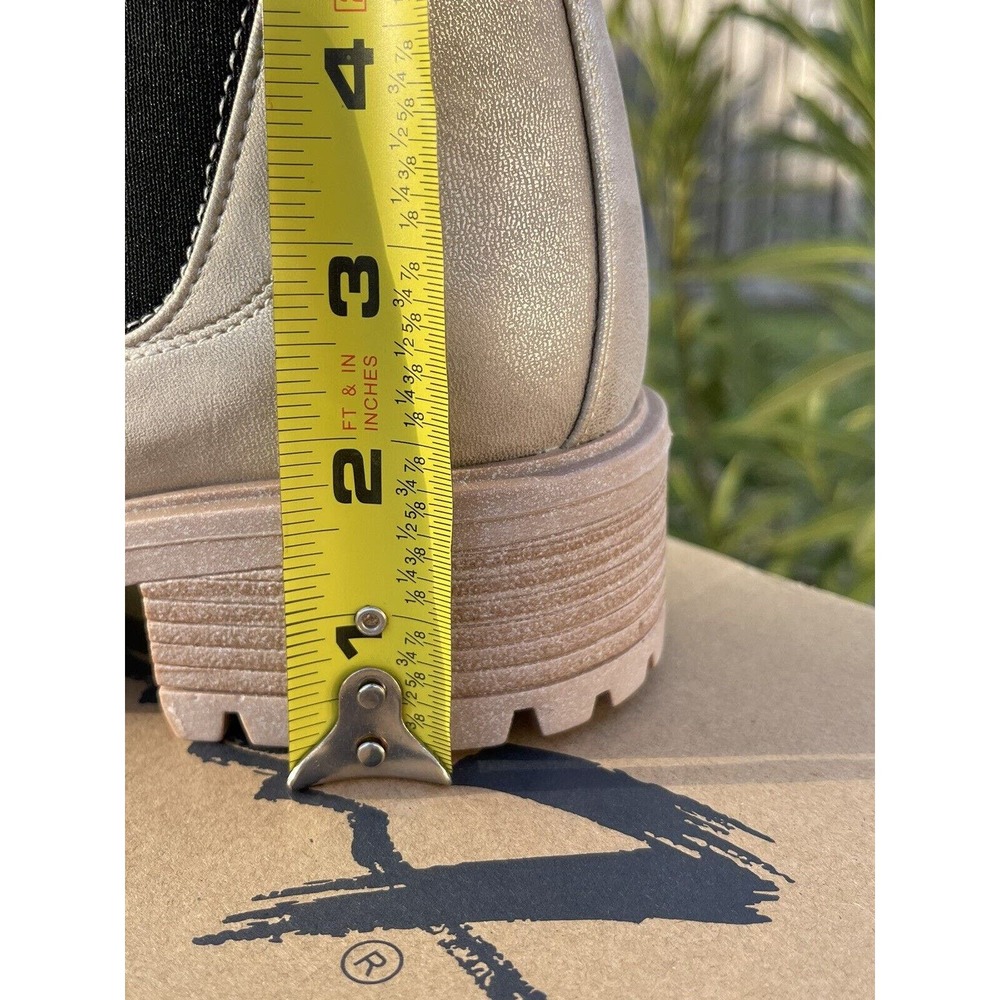 NEW!! seven7footwear, Billie Ankle Boot. Color: Gold. Size 9. With Box & Tag. - Picture 5 of 5